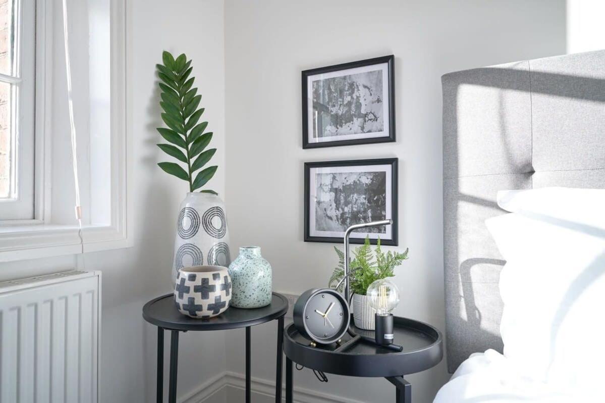 A Stylish Apartment With Parking In Preston 프레스턴 외부 사진